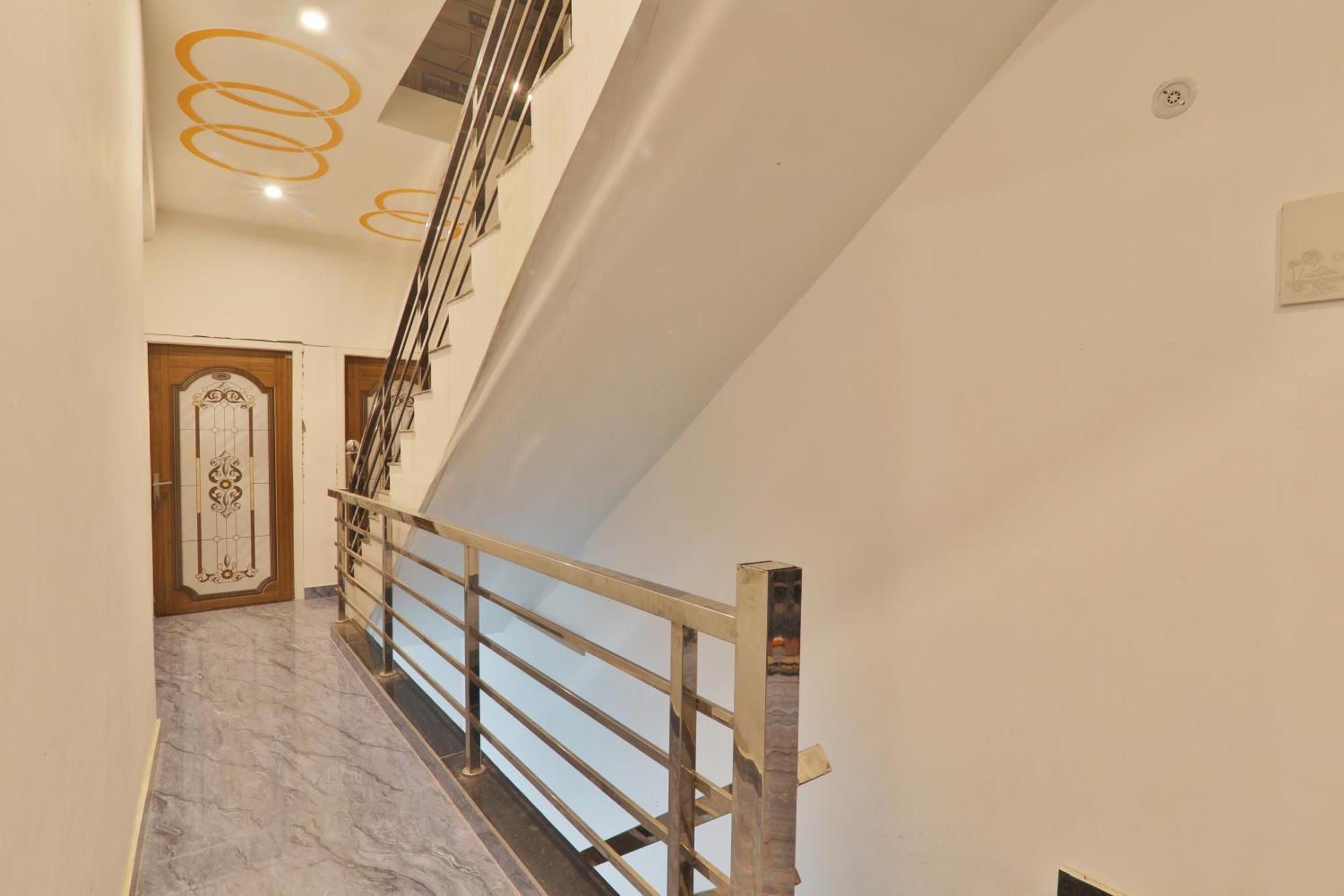 Hotel Ramayan Inn Free Pickup From Ayodhya Dham Junction 外观 照片